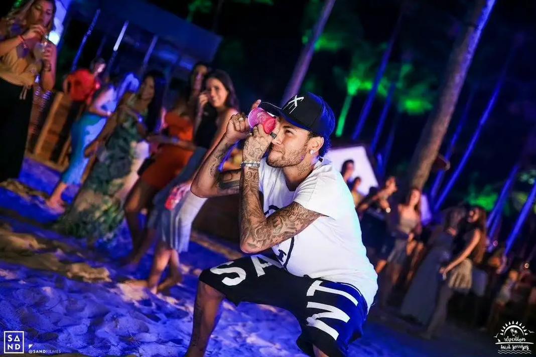 官方：挪威主裁埃斯科斯执法欧冠马竞vs圣吉罗斯联合（官方确认：挪威主裁埃斯科斯将执法欧冠马竞对阵圣吉罗斯联合）