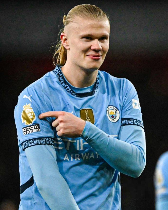 足球曼城豪取八连胜，瓜帅怒赞全队发挥完美