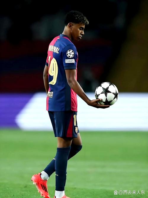 西班牙U21队11月大名单：莫斯克拉领衔，贡萨洛、吉乌在列