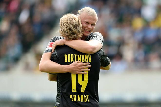 2025山东省齐鲁足球超级联赛：泰安2-1击败聊城夺冠