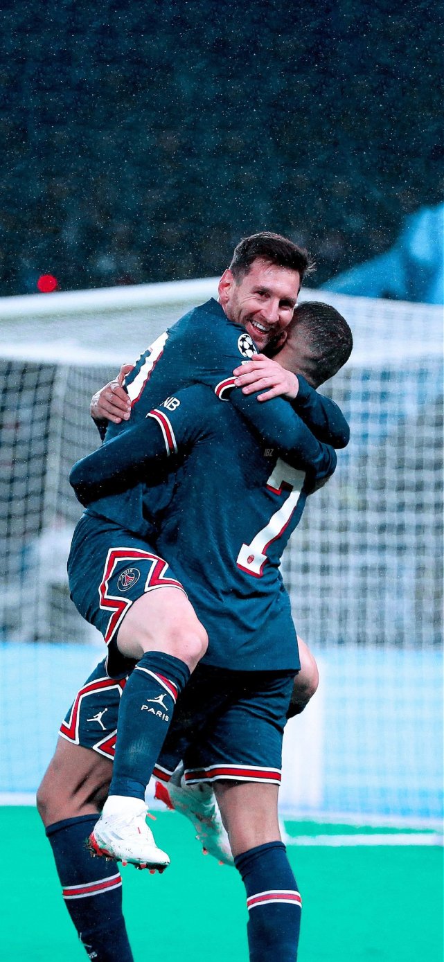 里夫斯17罚15中狂砍36分8助攻，湖人铩羽凯尔特人背靠背鏖战惨败