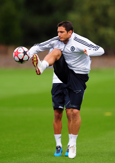 足球中超高层会议召开，讨论联赛未来（中超高层会议召开 商讨联赛未来走向）