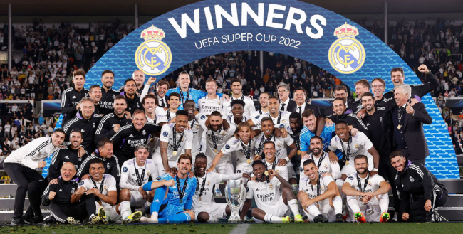 拉什福德近3场欧冠斩4球，而此前12场欧冠一球未进（拉什福德欧冠近3战轰入4球，此前12场颗粒无收）